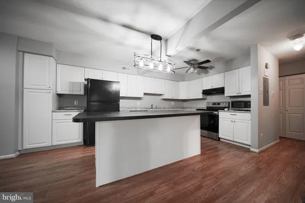 $1,900 | 10106 Campus Way South, Unit 1023B, Upper Marlboro, MD 20774