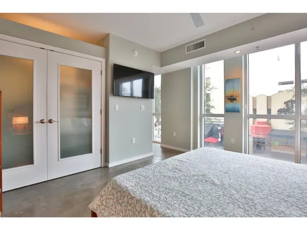$3,500 | 1350 Main Street, Unit 204, Sarasota, FL 34236