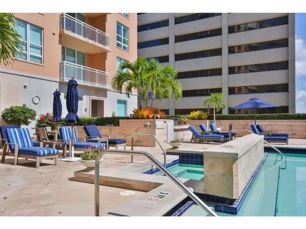 $3,500 | 1350 Main Street, Unit 204, Sarasota, FL 34236