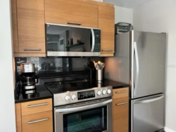 $3,500 | 1350 Main Street, Unit 204, Sarasota, FL 34236