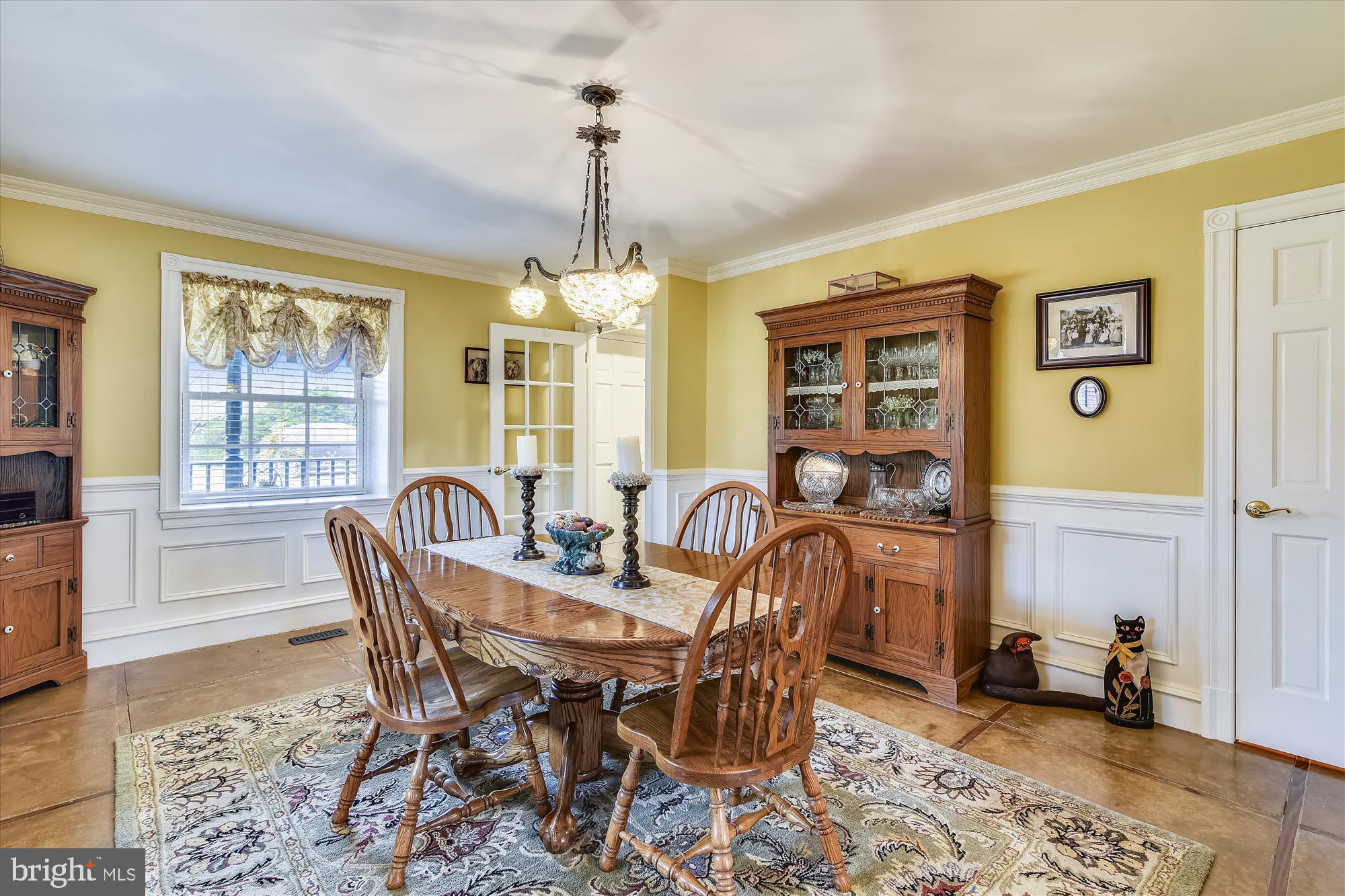 5245 Georgetown Road Broad Run, VA 20137 - Photo 37 of 73 Dinning room off of Kithen