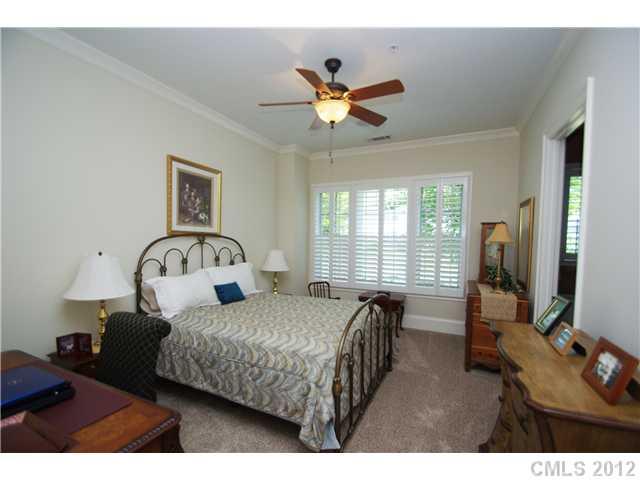 2223 Croydon Road, Unit 101 Charlotte, NC 28207 - Photo 13 of 16 Gallery Image 13