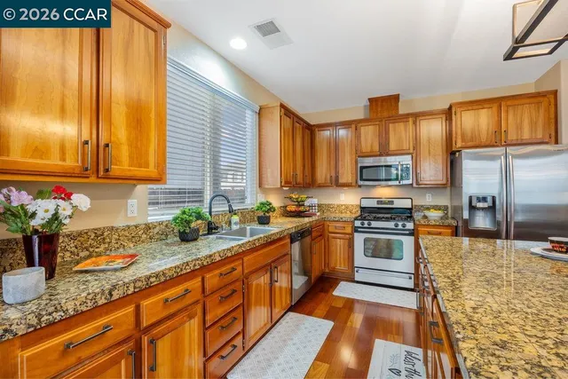 $710,000 | 1954 Canyon Oaks Circle, Pittsburg, CA 94565