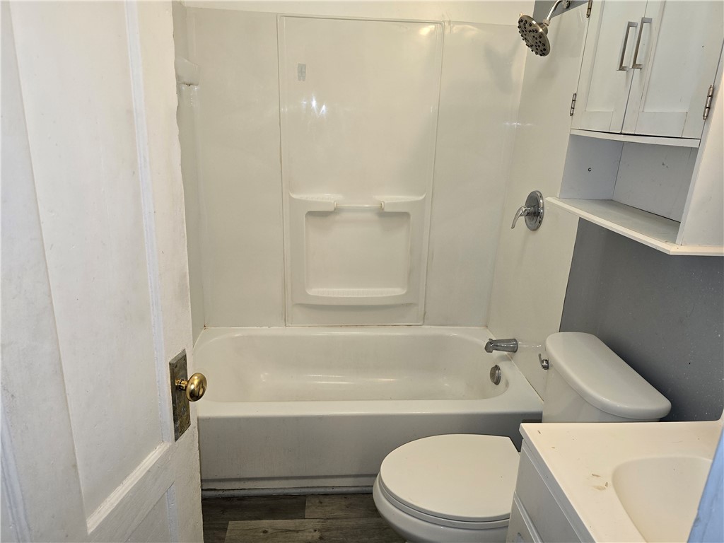 150 Gardiner Avenue Rochester, NY 14611 - Photo 11 of 25