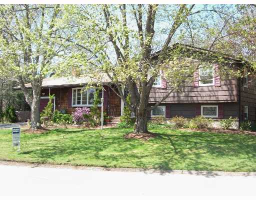 8 Pitman Road Warwick, RI 02886 - Photo 1 of 8 Exterior Front.