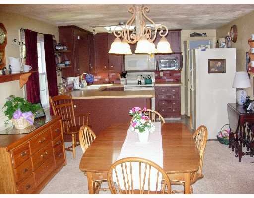 8 Pitman Road Warwick, RI 02886 - Photo 3 of 8 Kitchen.