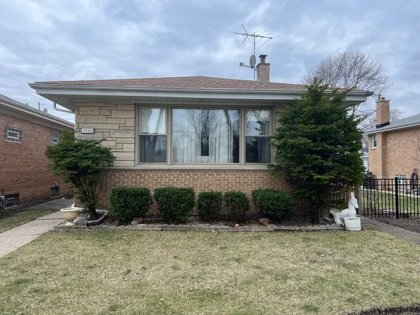 $395,000 | 7810 Tripp Avenue, Skokie, IL 60076