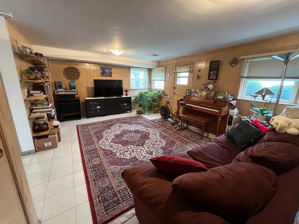 $395,000 | 7810 Tripp Avenue, Skokie, IL 60076
