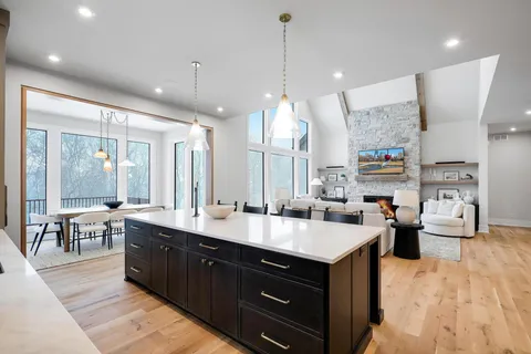 $2,295,000 | 3490 William Way, Independence, MN 55359