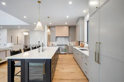 $2,295,000 | 3490 William Way, Independence, MN 55359