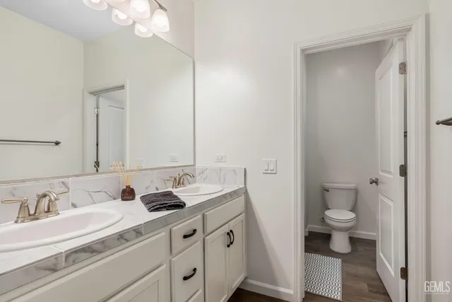 $529,999 | Undisclosed Address, Bakersfield, CA 93311