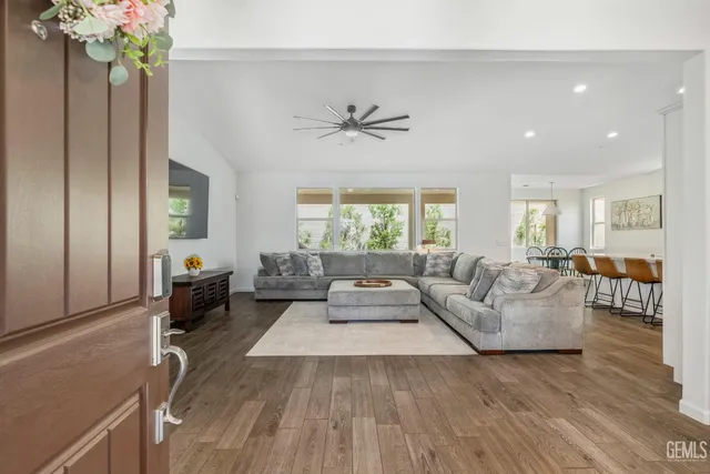 $529,999 | Undisclosed Address, Bakersfield, CA 93311