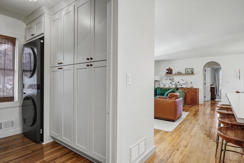 177 Kirkpatrick Drive Southwest Marietta, GA 30064 - Photo 15 of 37 a view of living room washer and dryer