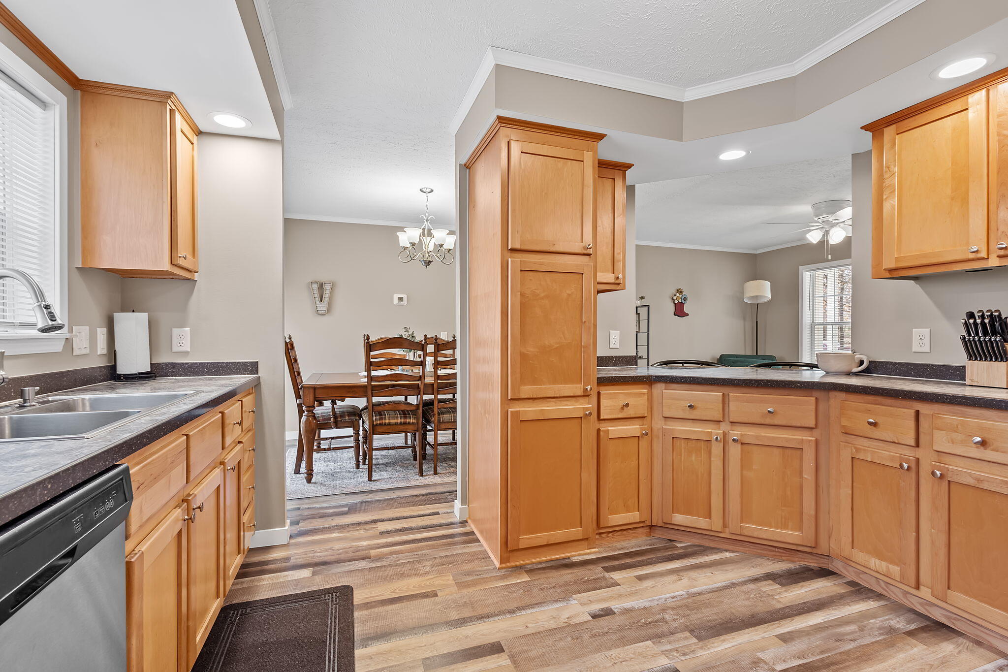 10917 Sheephead Court Demotte, IN 46310 - Photo 15 of 39 2048x1365