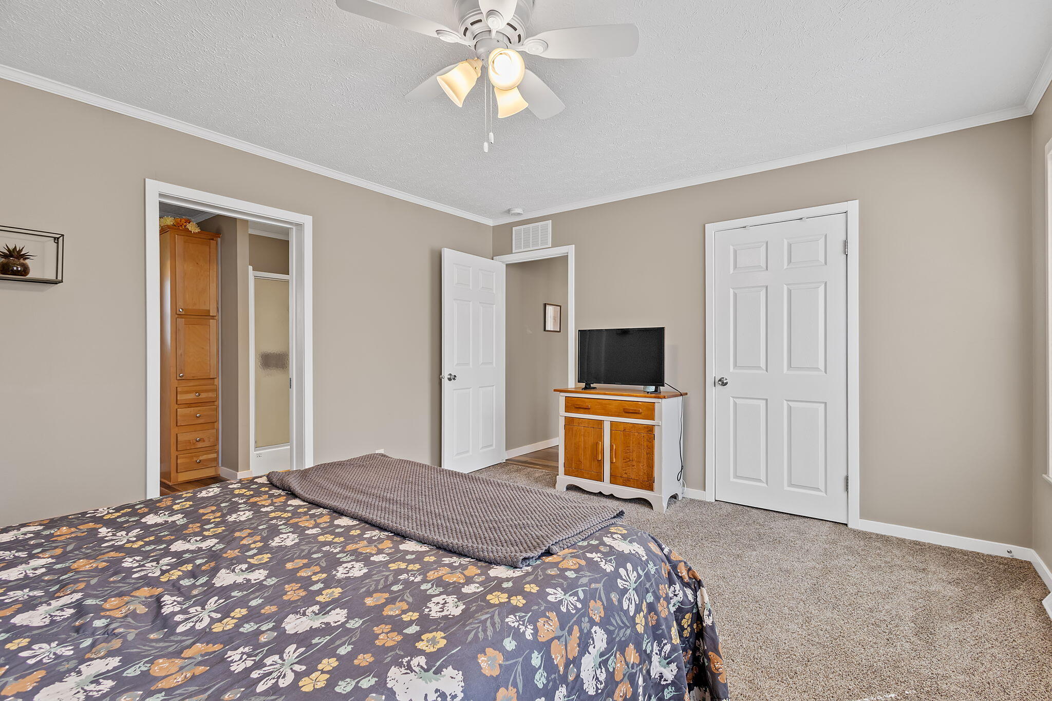 10917 Sheephead Court Demotte, IN 46310 - Photo 19 of 39 2048x1365