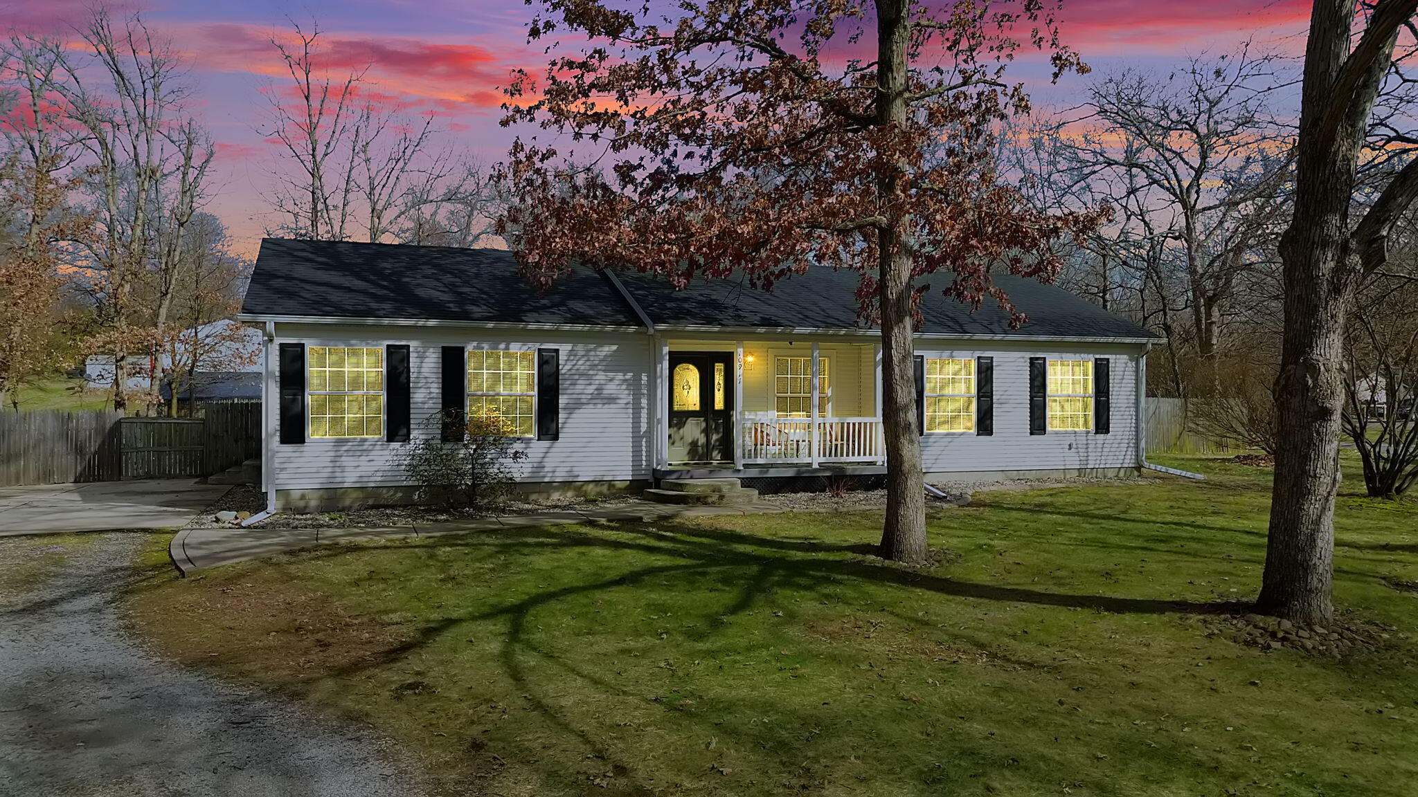 10917 Sheephead Court Demotte, IN 46310 - Photo 4 of 39 2048x1152