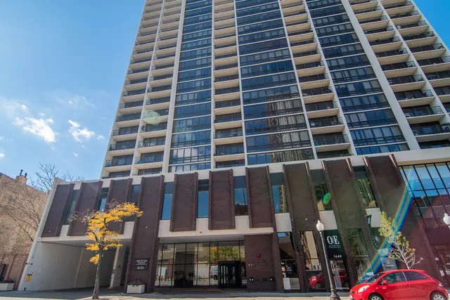 $2,700 | 1636 North Wells Street, Unit 2807, Chicago, IL 60614