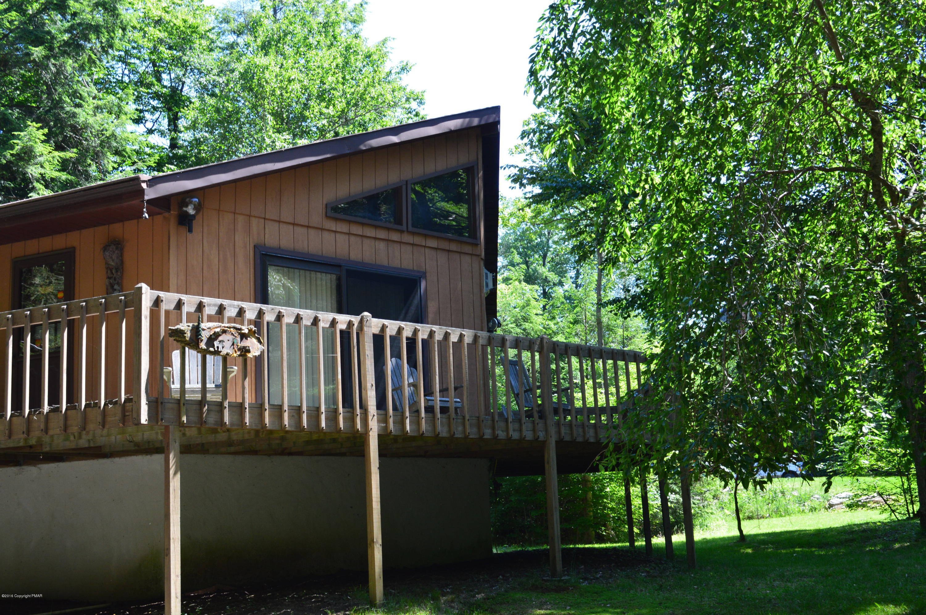 164 Deppners Road Blakeslee, PA 18610 - Photo 15 of 28 Wrap around deck