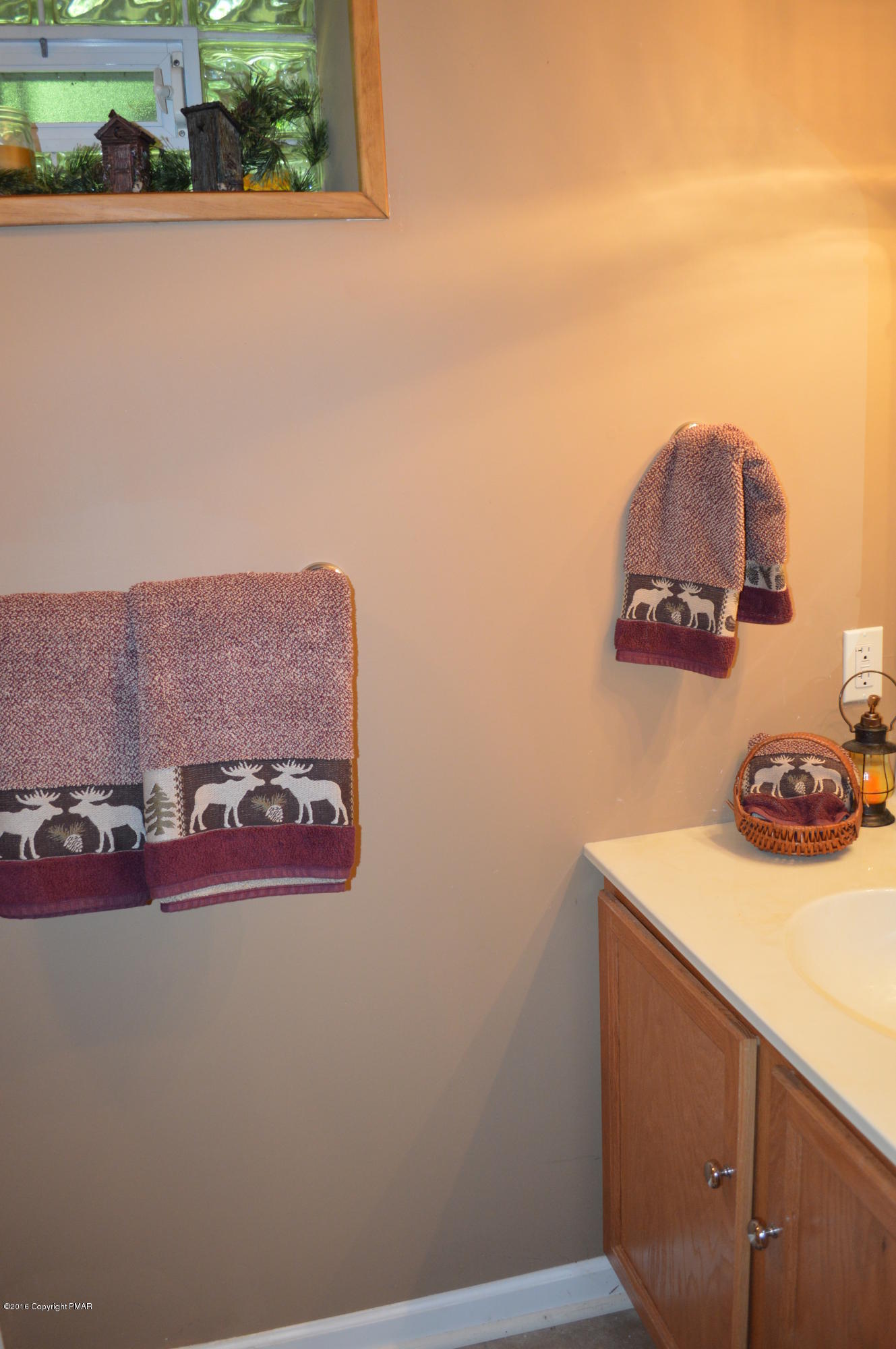 164 Deppners Road Blakeslee, PA 18610 - Photo 20 of 28 Powder Room