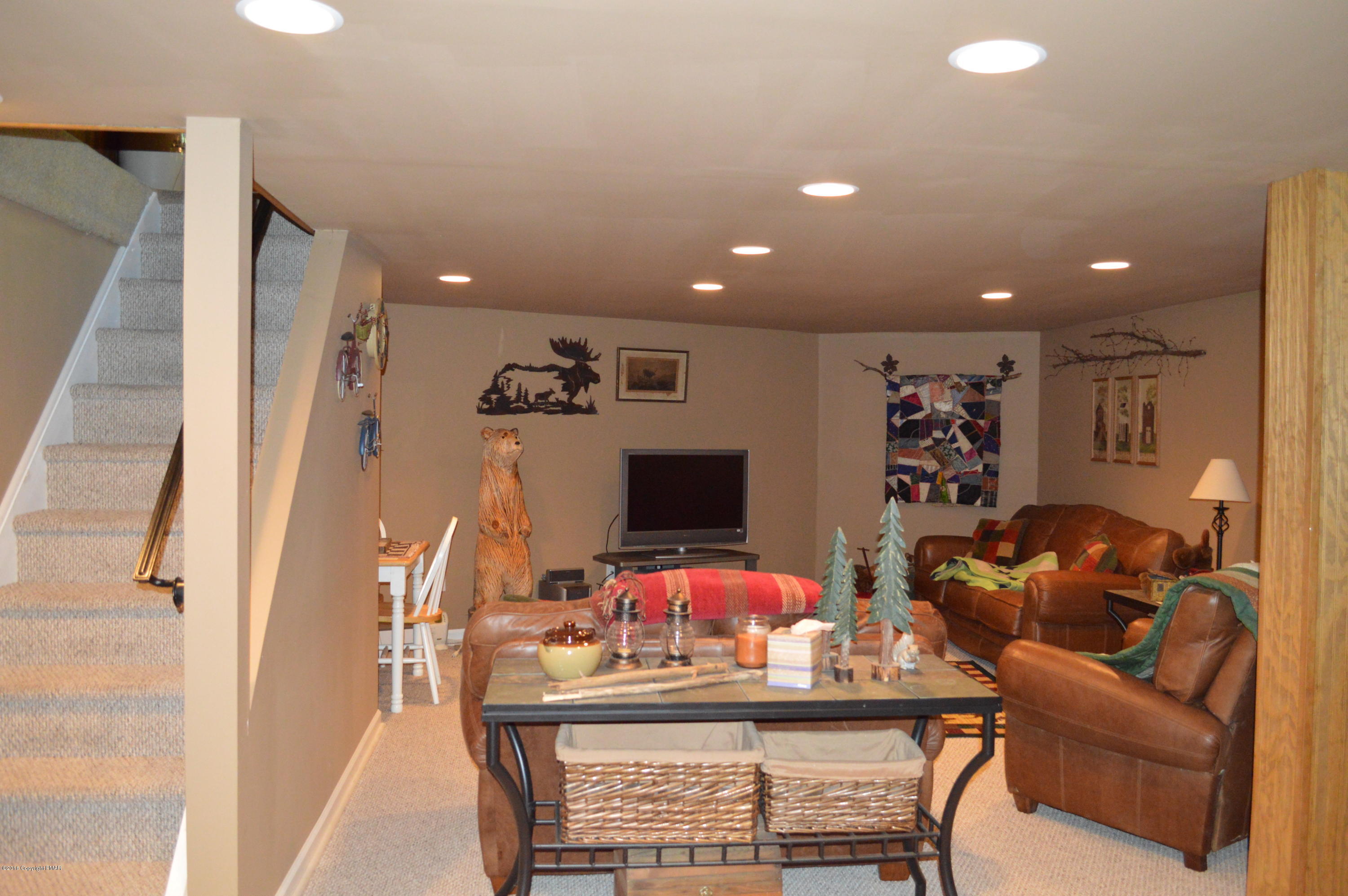 164 Deppners Road Blakeslee, PA 18610 - Photo 9 of 28 Family Room 1