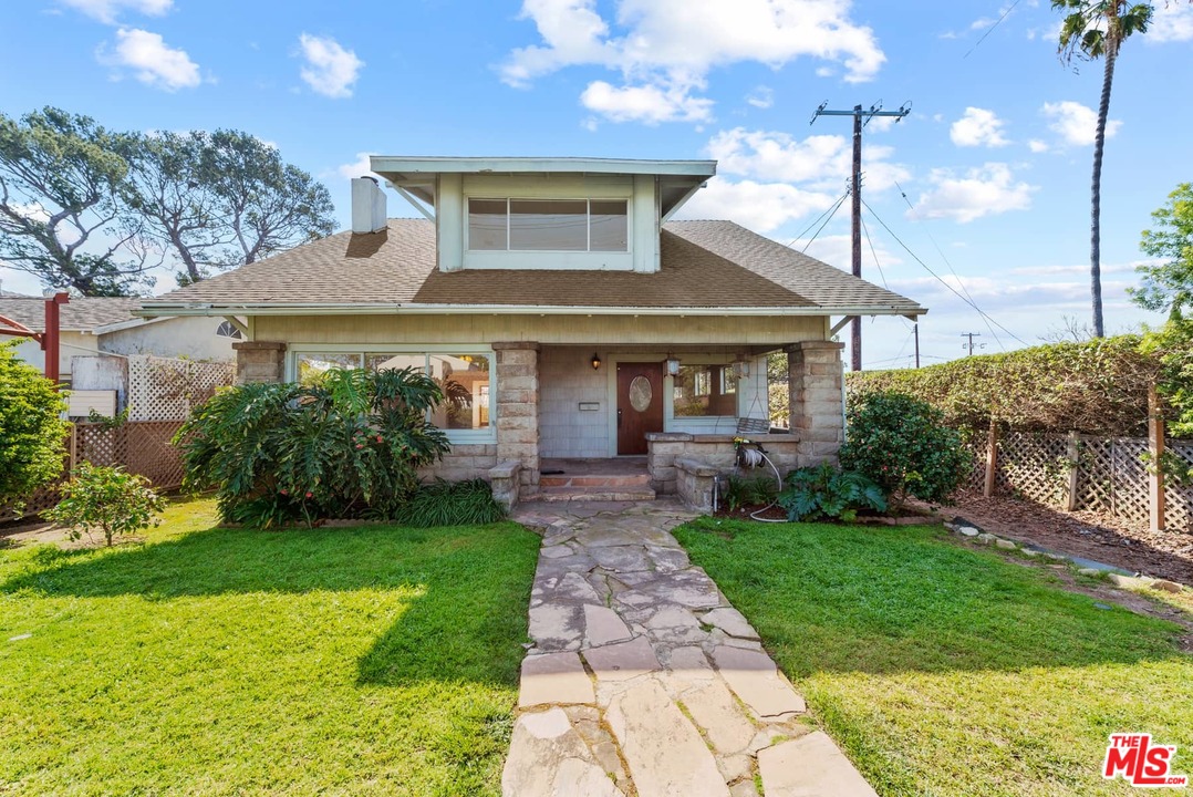 11064 Charnock Road Los Angeles, CA 90034 - Photo 1 of 1 Gallery Image 1