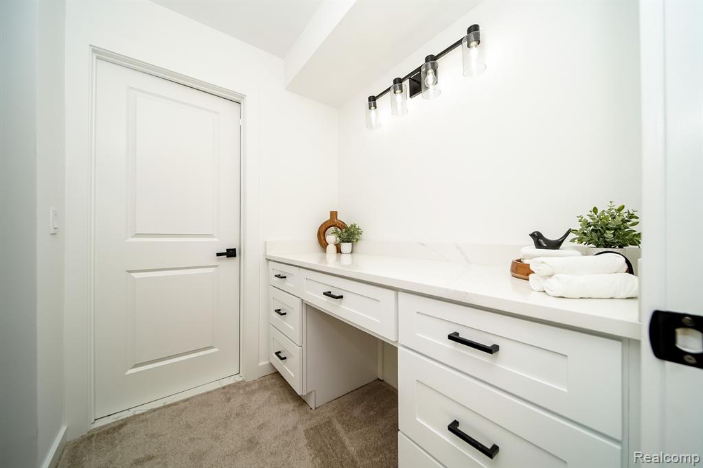 2729 Powderhorn Ridge Road Rochester, MI 48309 - Photo 63 of 95