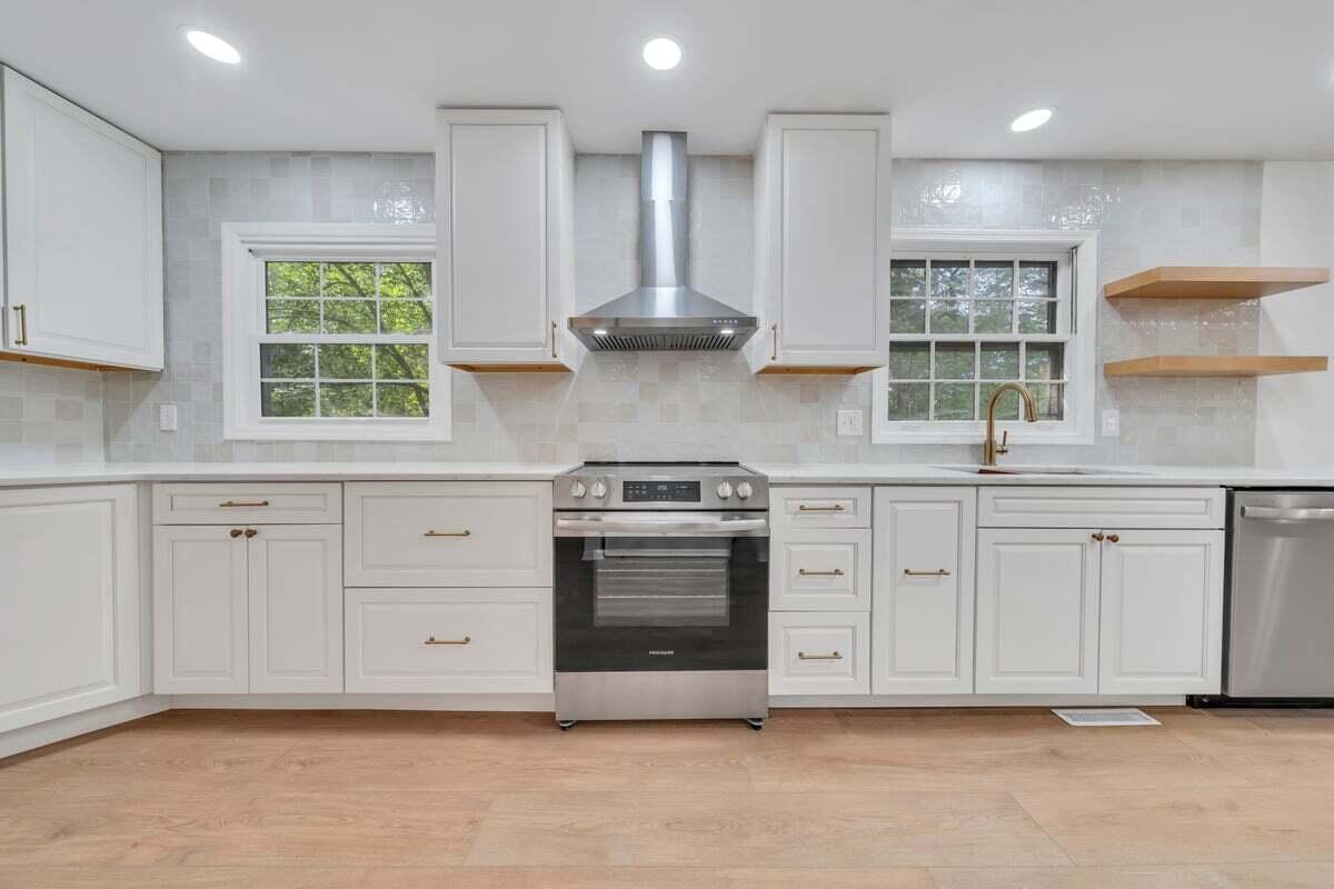 907 Hunting Ridge Road Martinsville, VA 24112 - Photo 3 of 52 MIB00540