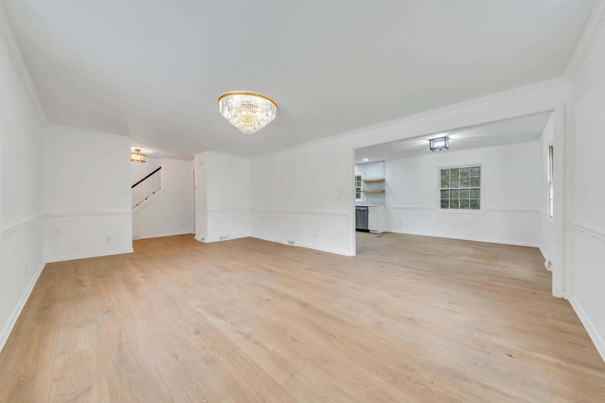 907 Hunting Ridge Road Martinsville, VA 24112 - Photo 7 of 52 MIB00516