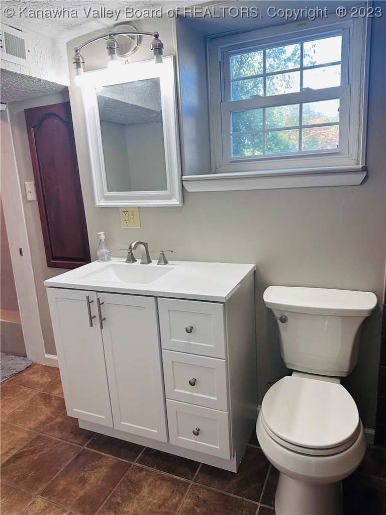 1010 Circle Road Charleston, WV 25314 - Photo 21 of 30 Gallery Image 21