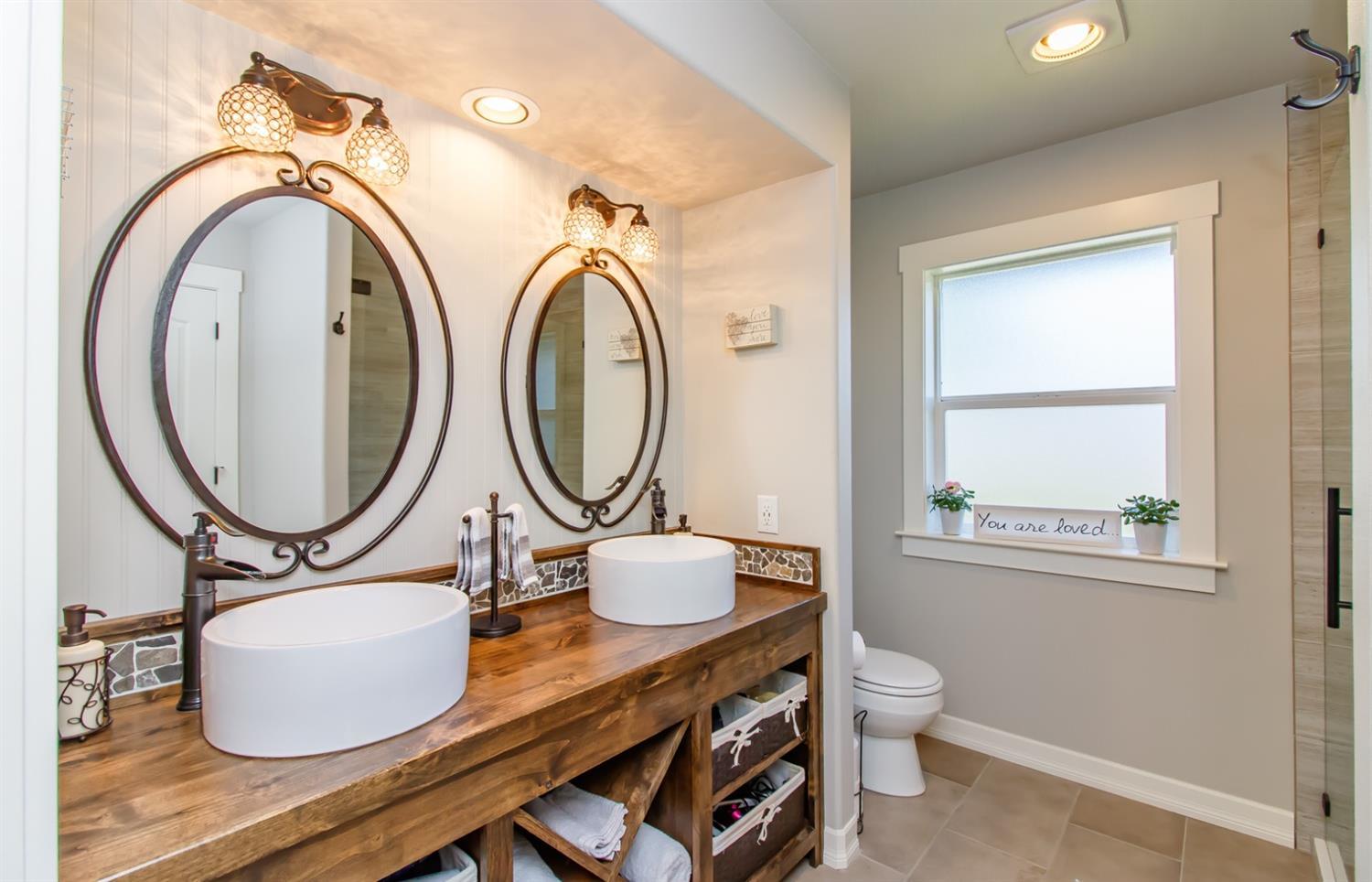 2415 Spring Street Medford, OR 97504 - Photo 13 of 29 Additional Photo