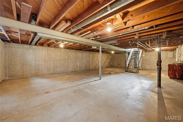 $184,900 | 1090 St Joseph Street, Florissant, MO 63031