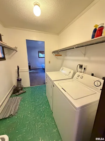 $199,000 | 369 North Kellogg Street, Galesburg, IL 61401