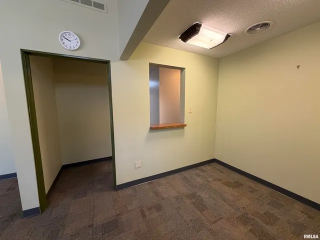 $199,000 | 369 North Kellogg Street, Galesburg, IL 61401