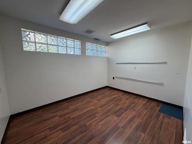 $199,000 | 369 North Kellogg Street, Galesburg, IL 61401