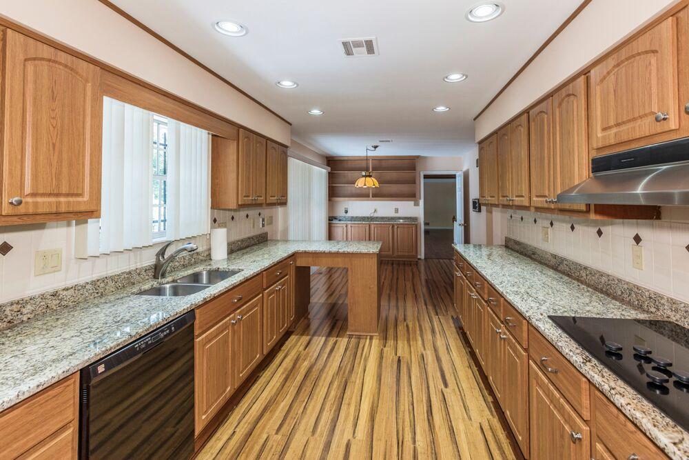 601 Kempton Road Knoxville, TN 37909 - Photo 14 of 35 kitchen area