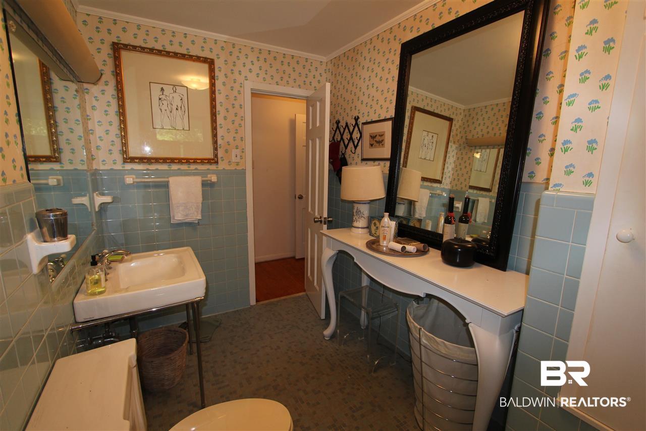 12110 Jessamine Street Magnolia Springs, AL 36555 - Photo 24 of 30 Additional Bath 1
