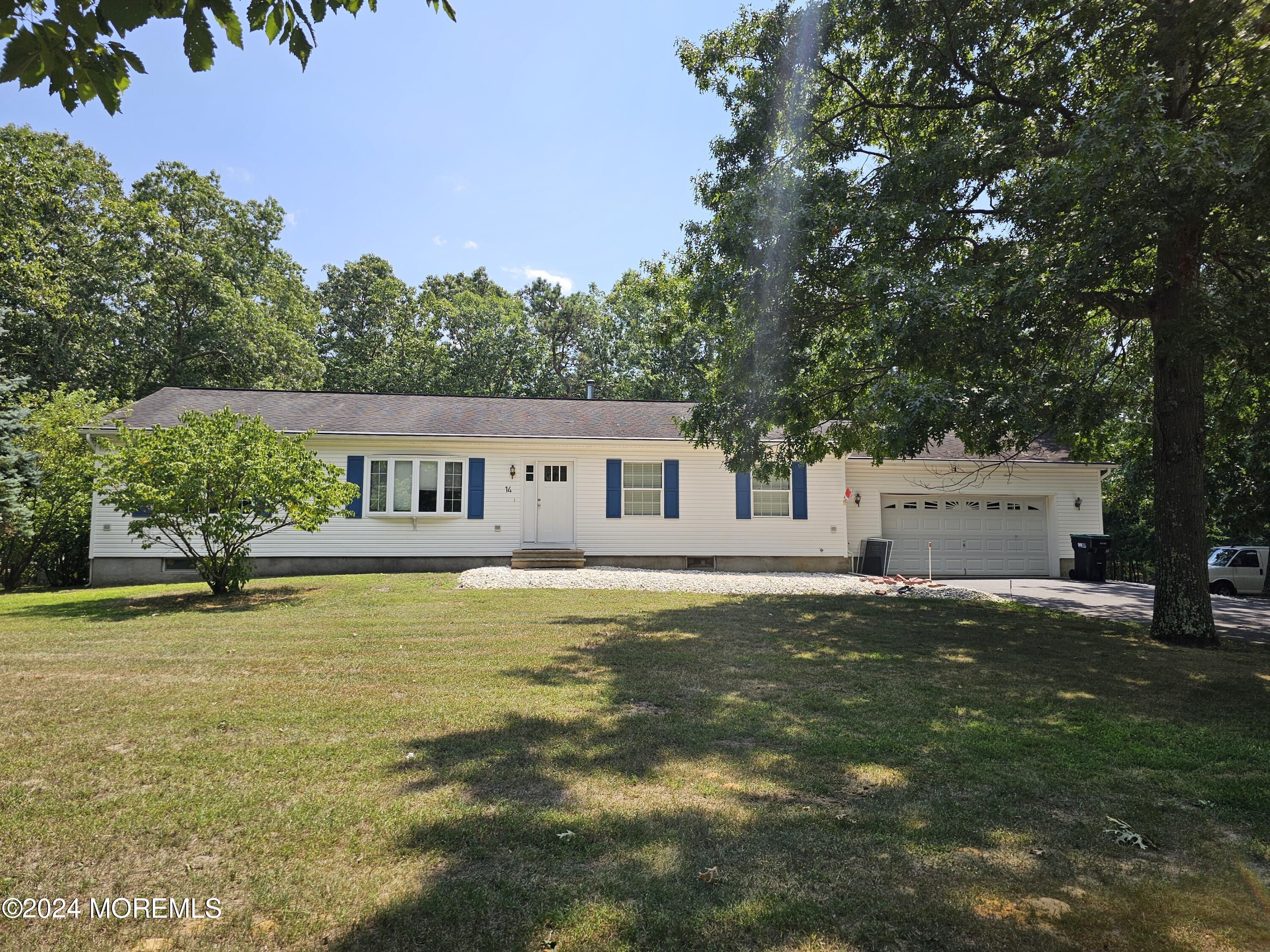 14 Vienna Road Howell, NJ 07731 - Photo 1 of 26 Front