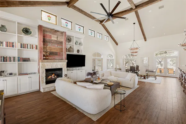 $4,490,000 | 1450 Los Escondidos, Marble Falls, TX 78654