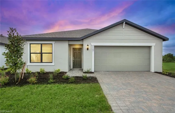 $299,900 | 1177 Caloosa Crk Drive, LaBelle, FL 33935