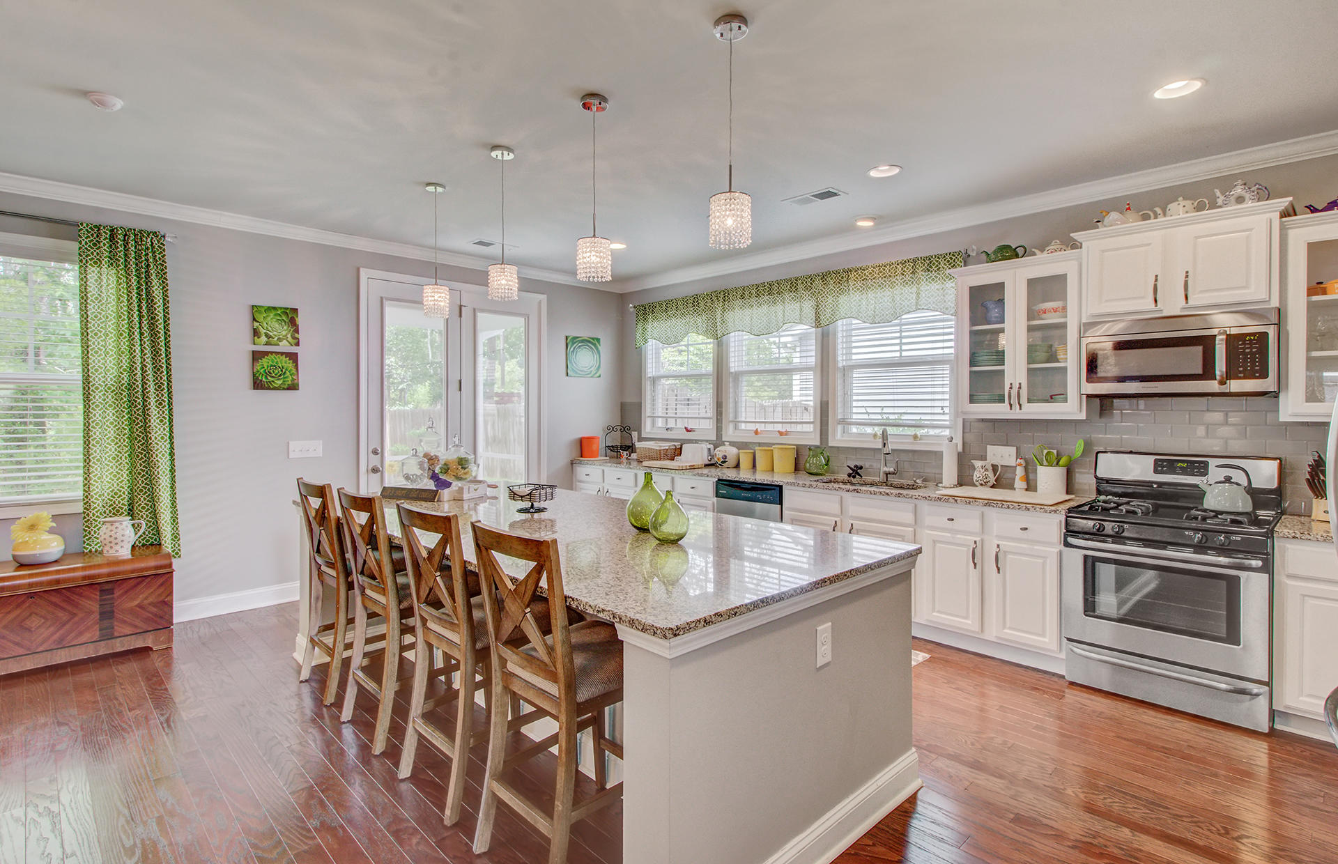 614 Kilarney Road Summerville, SC 29483 - Photo 11 of 39 13