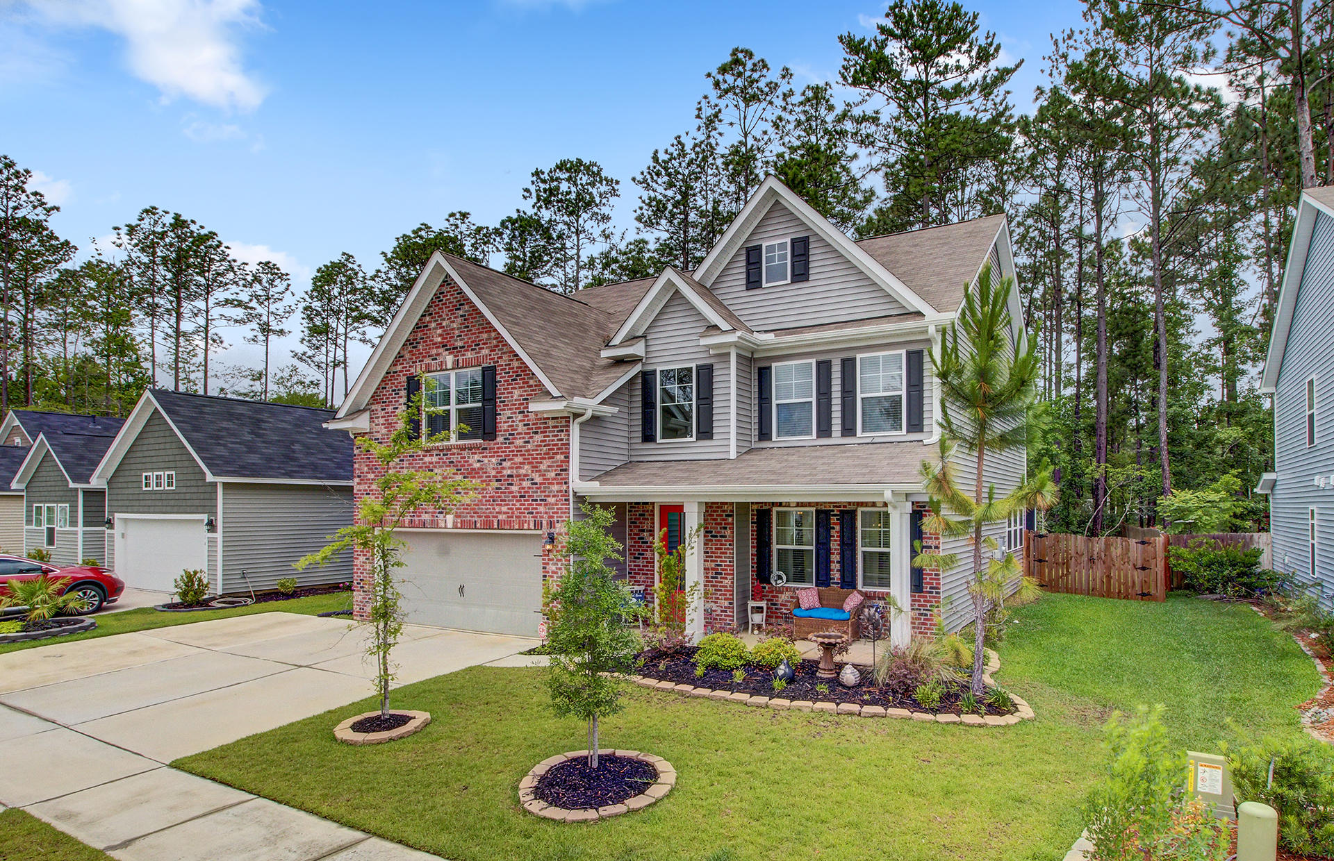 614 Kilarney Road Summerville, SC 29483 - Photo 3 of 39 3
