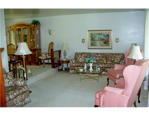 136 St Joe Road Butler, PA 16002 - Photo 4 of 12 Living Room.