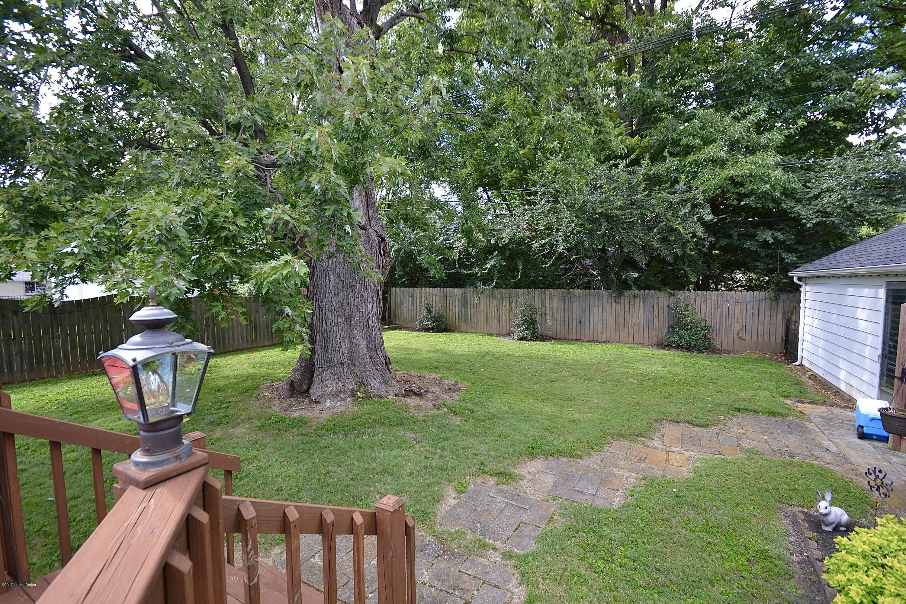 3005 Dundee Road Louisville, KY 40205 - Photo 8 of 30 fullsizeoutput_ab7