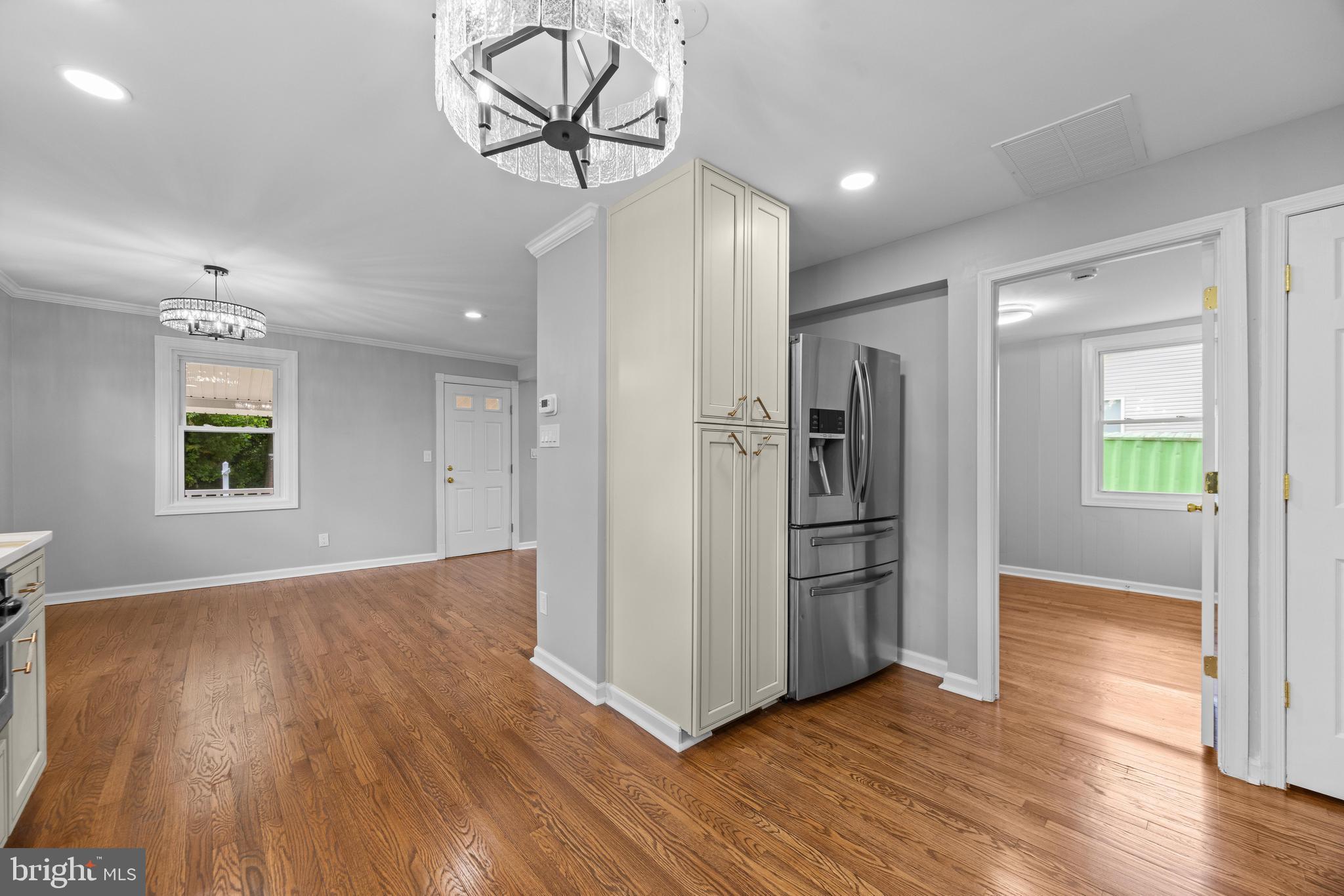 102 Nelson Road Pikesville, MD 21208 - Photo 11 of 57