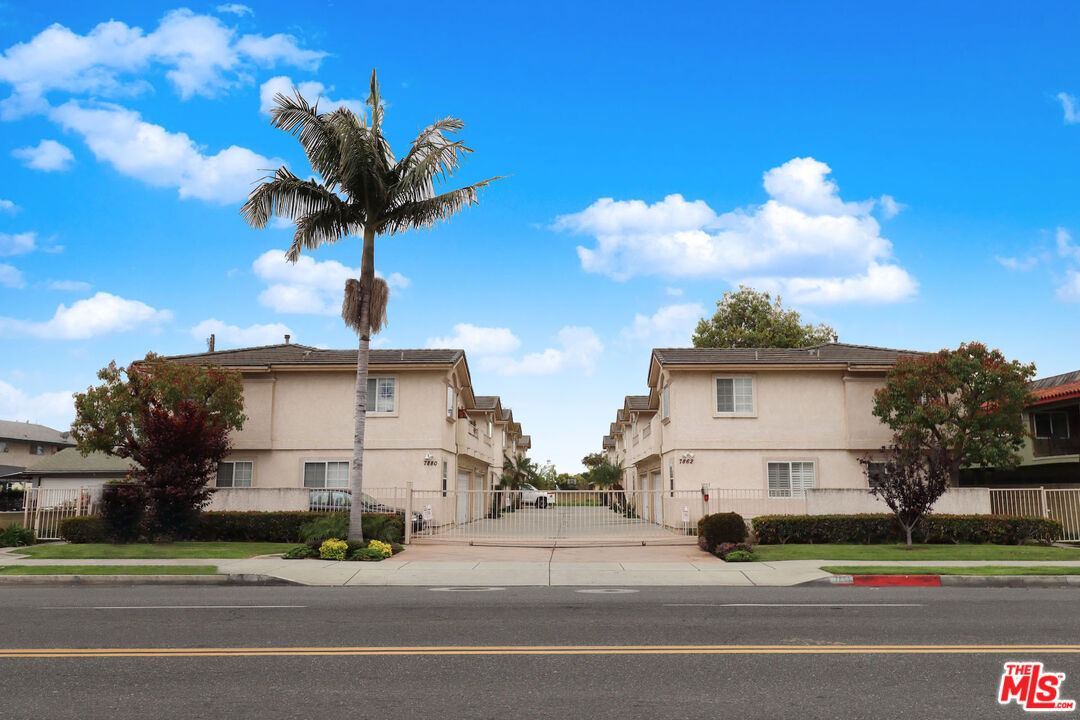 7864 Stewart And Gray Road Downey, CA 90241 - Photo 23 of 25 a view of a house with a terrace