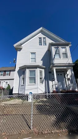 $2,600 | 585 Western Avenue, Unit 1, Lynn, MA 01904