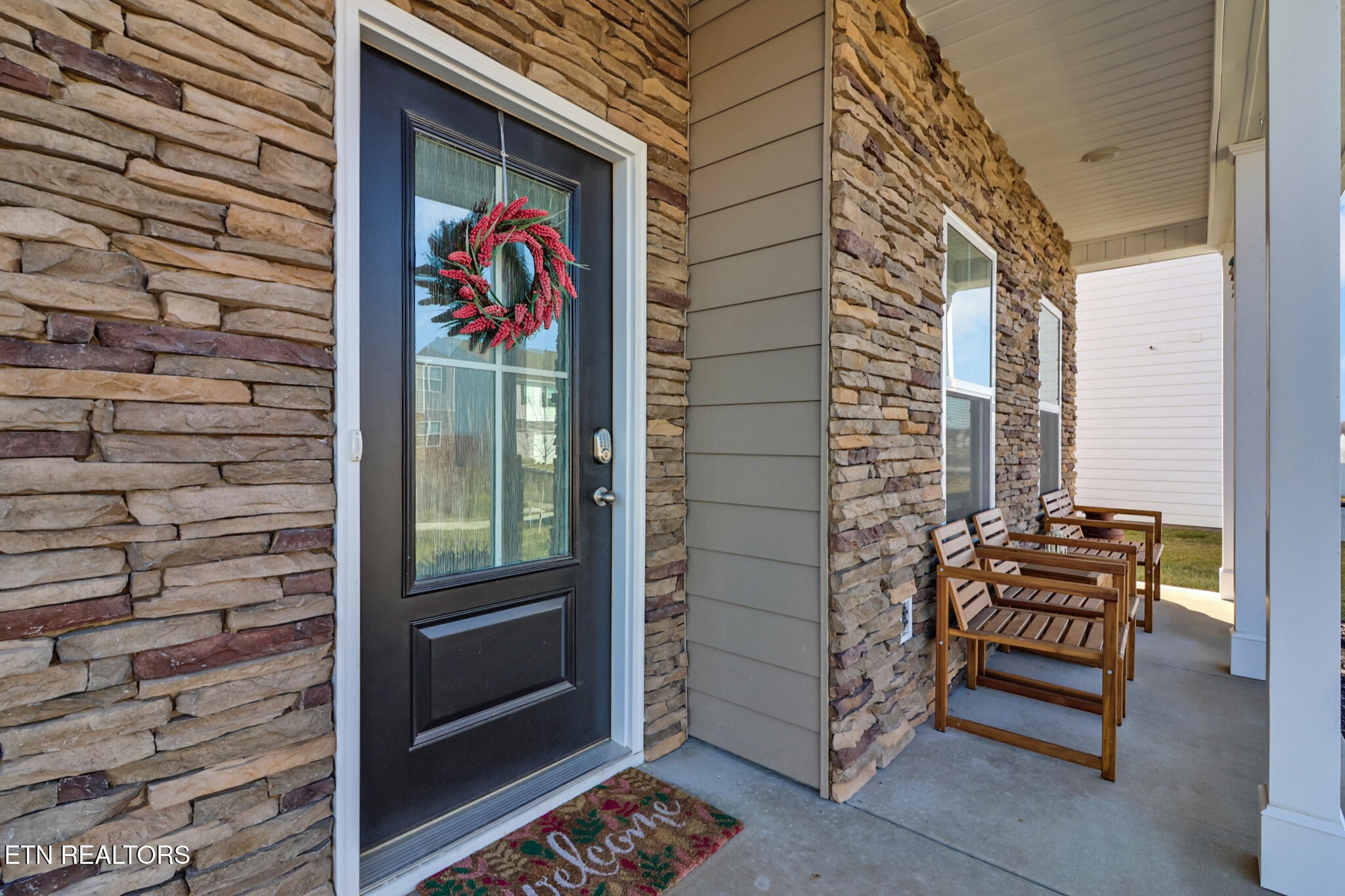 107 Summit Ridge Lane Oak Ridge, TN 37830 - Photo 3 of 29 Gallery Image 3