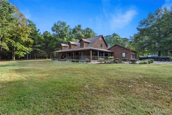 $1,500,000 | 13602 Greenbriar Road, Carterville, IL 62918