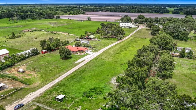 $295,000 | 7211 Tumbleton Court, Dover, FL 33527