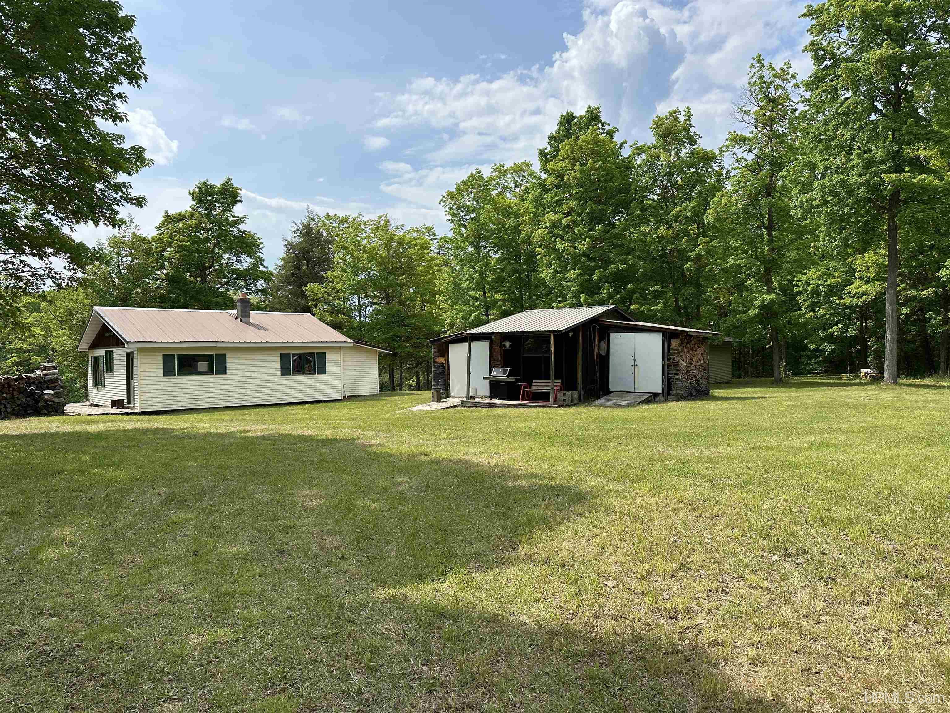 6 Camp 6 Road Ironwood, MI 49938 - Photo 8 of 50